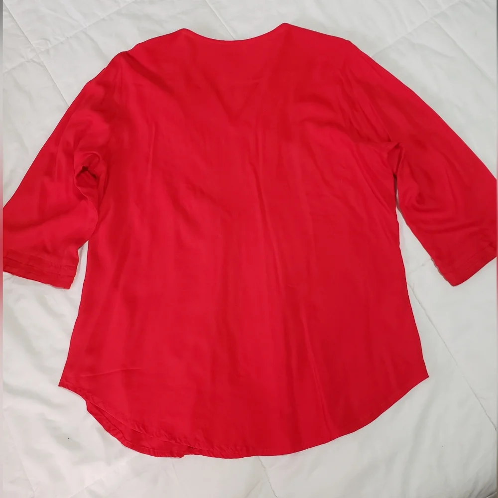 Cache, Beautiful blouse. - Picture 3 of 8
